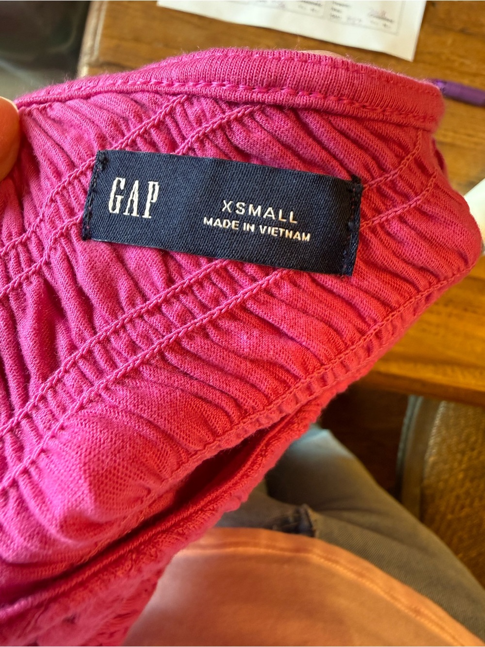 T64 - GAP Fuchsia One-Shoulder Ruched Top - Picture 5 of 5
